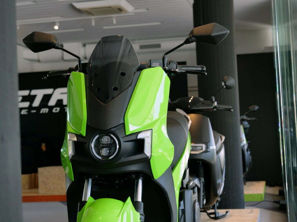 Silence S01 Test Winner Front Electric Scooter